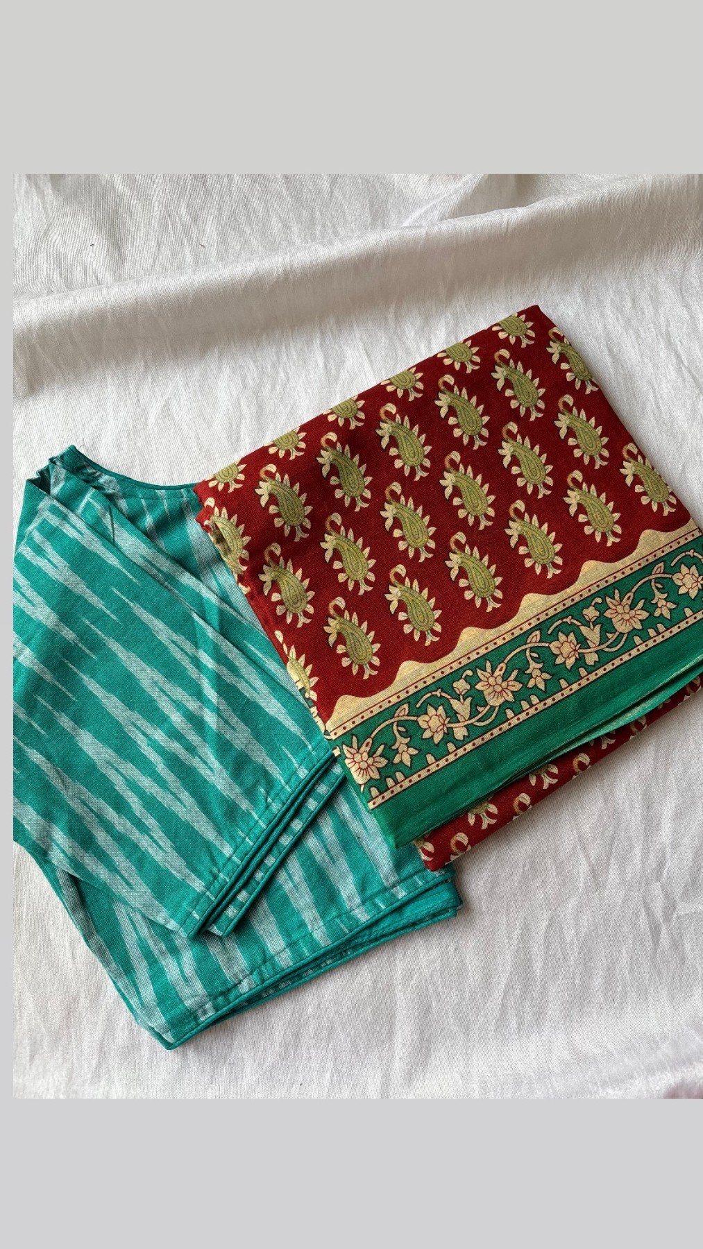 Cotton saree and blouse combo
